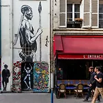 Rue De Saint-Petersbourg By Onefinestay